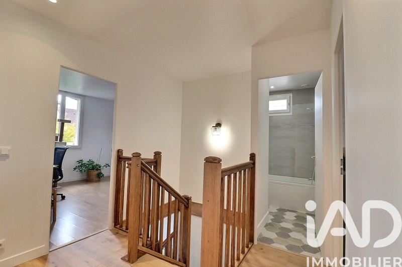 Maison - 135 m² - 6 pièces