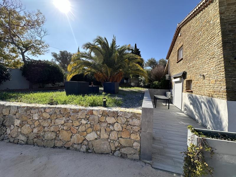 Maison - 220 m² - 10 pièces