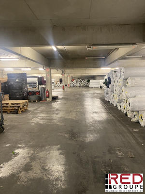 Entrepôt - 2 100 m²