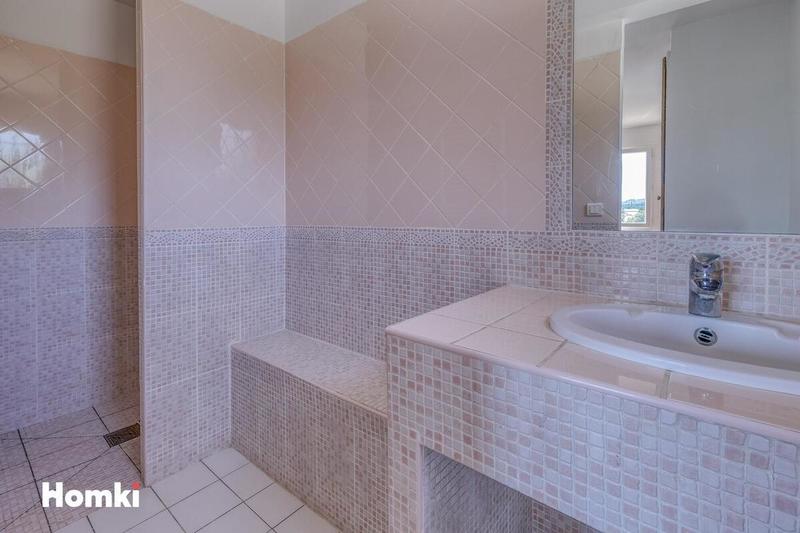 Villa - 178 m² - 6 pièces