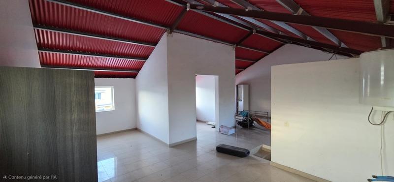 Maison - 198 m² - 9 pièces