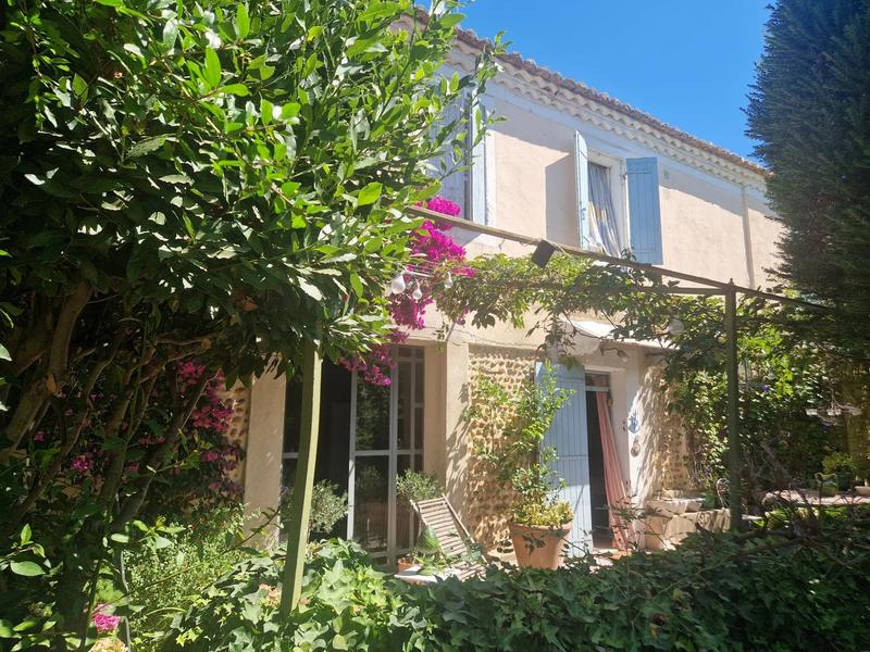 Mas - 508 m² - 13 pièces