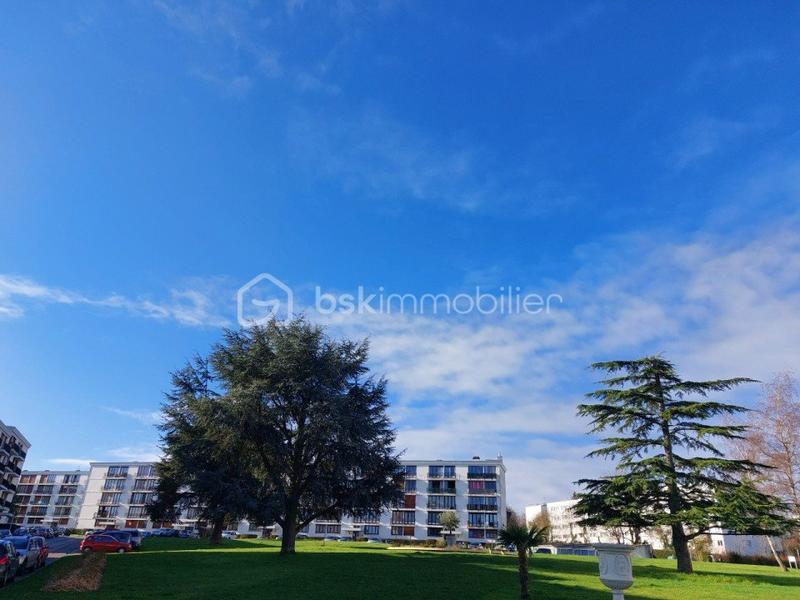 Appartement - 75 m² - 4 pièces