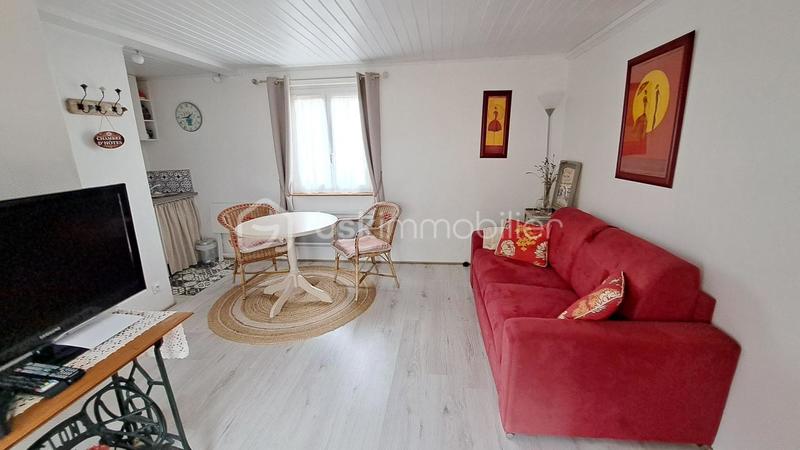 Corps de ferme - 170 m² - 8 pièces