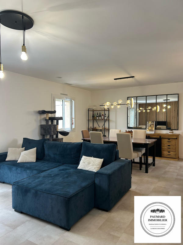 Maison - 104 m² - 8 pièces