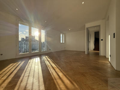 Appartement - 97 m² - 5 pièces