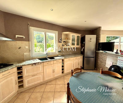 Maison traditionnelle - 119 m² - 5 pièces