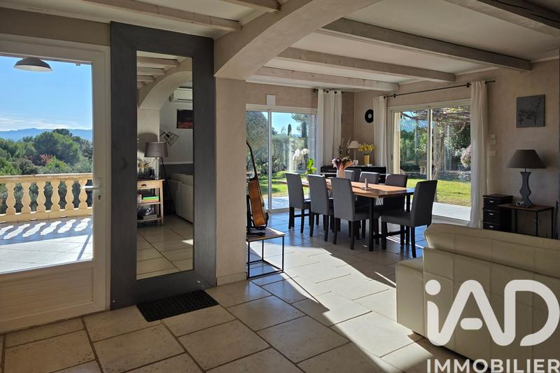 Maison - 182 m² - 7 pièces