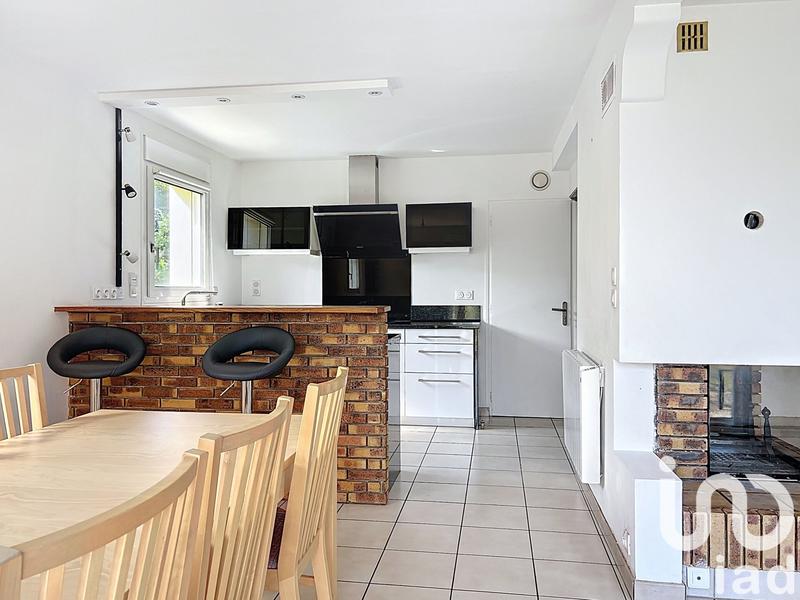 Maison - 96 m² - 5 pièces