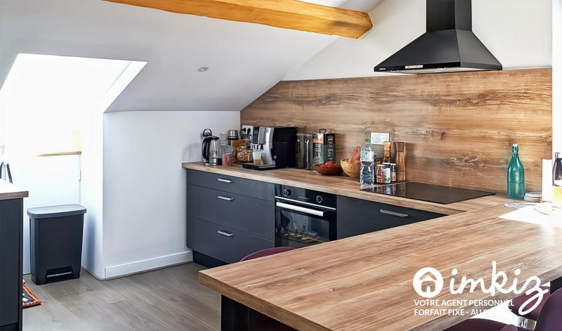 Maison - 318 m² - 13 pièces