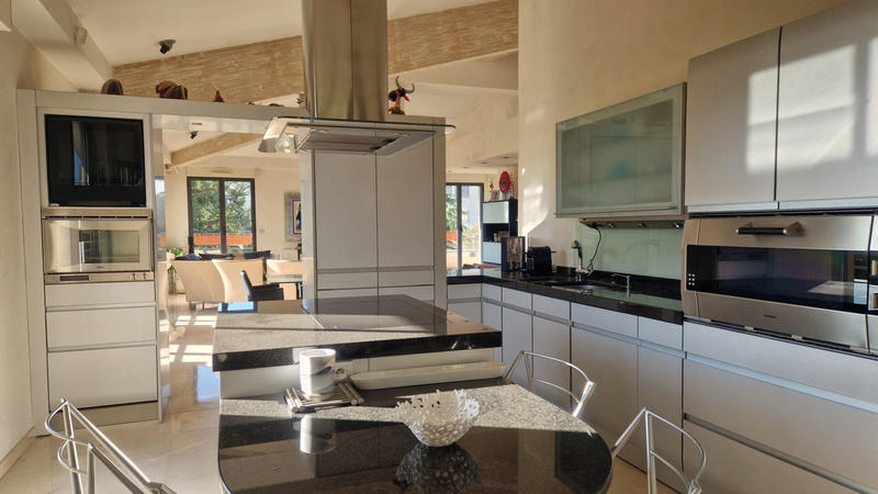 Appartement - 121 m² - 4 pièces