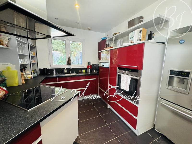 Maison - 167 m² - 6 pièces