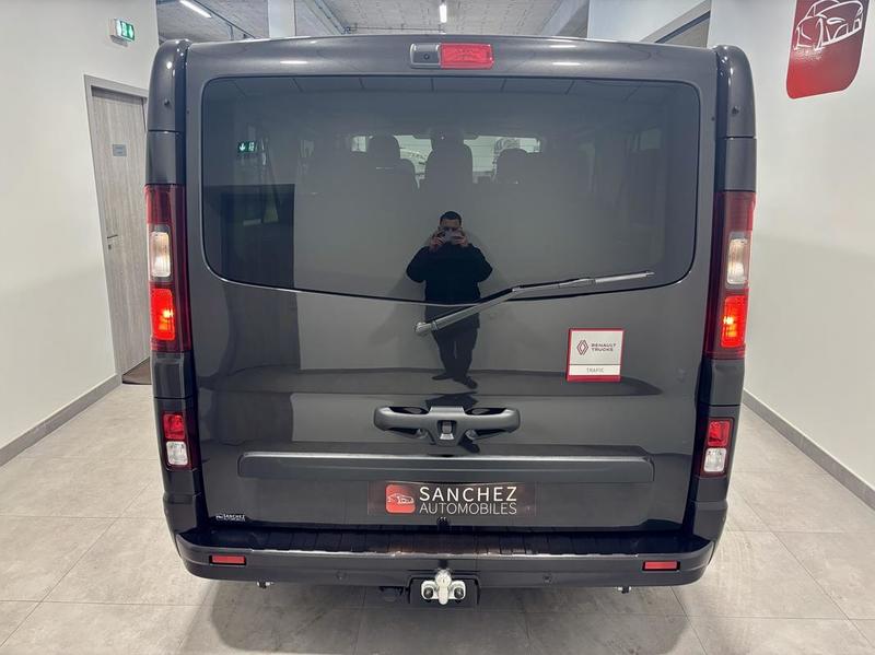 Renault Trafic III (2) Combi L2 2.0 Dci 150 9pl Bva9 Red