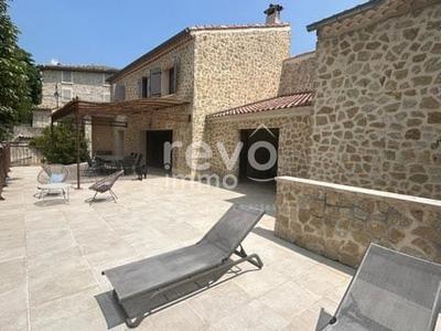 Maison - 380 m² - 14 pièces