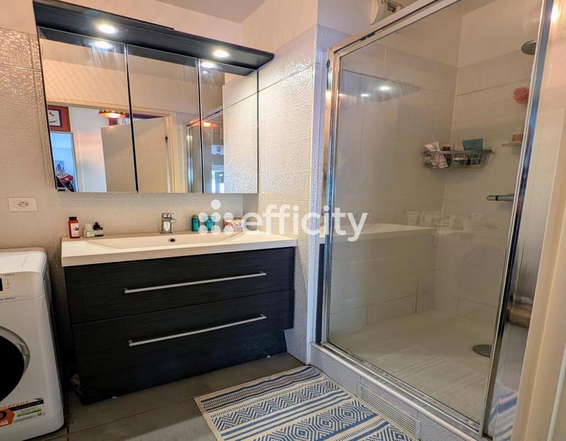 Appartement - 92 m² - 4 pièces