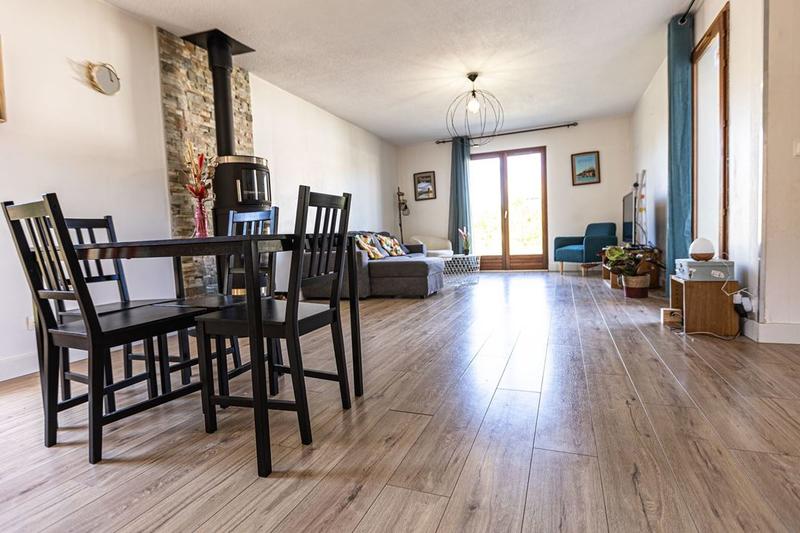 Maison traditionnelle - 92 m² - 4 pièces