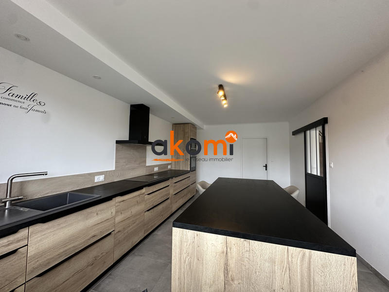 Maison - 422 m² - 6 pièces