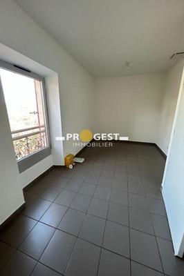 Bureau - 43 m² - 2 pièces