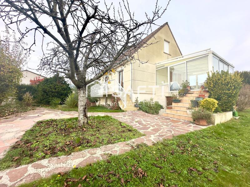 Maison - 190 m² - 8 pièces