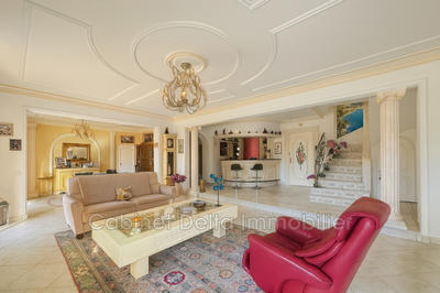 Maison - 250 m² - 3 pièces