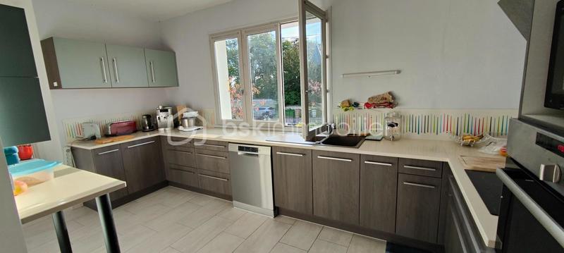 Pavillon - 189 m² - 6 pièces