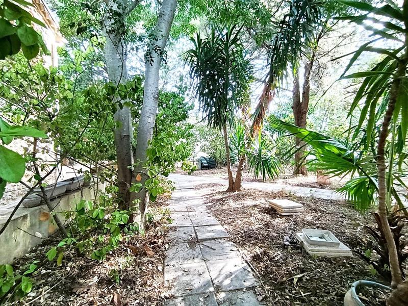 Maison - 240 m² - 10 pièces