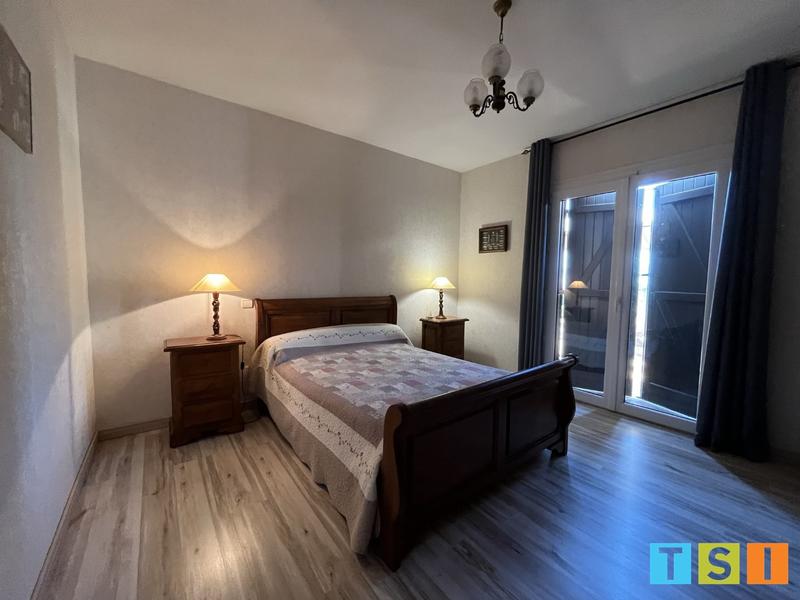 Maison - 215 m² - 7 pièces