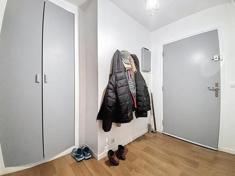 Appartement - 80 m² - 3 pièces