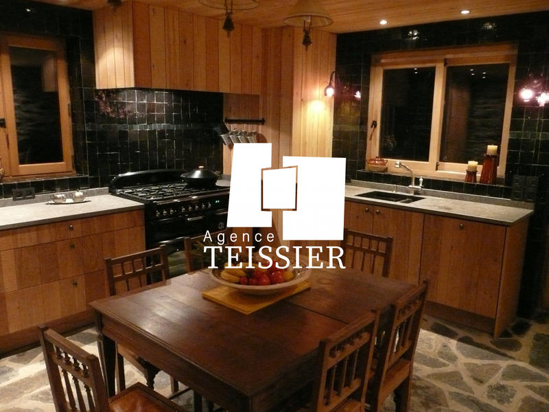 Maison - 111 m² - 5 pièces