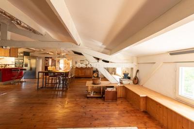 Loft - 167 m² - 4 pièces