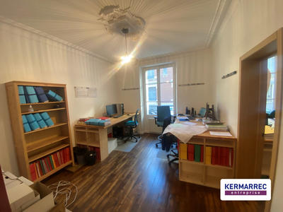 Bureau - 80 m² - 4 pièces