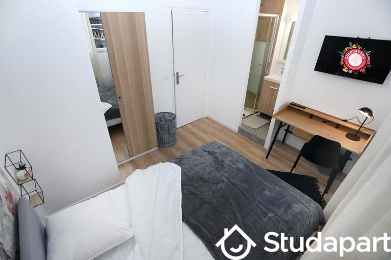 Chambre - 11 m² - 1 pièce