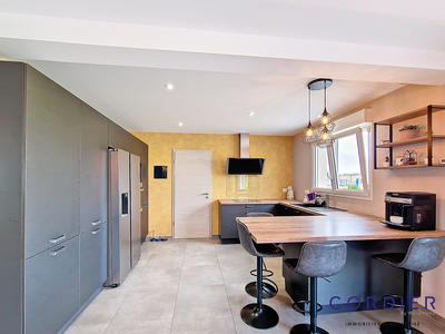 Maison - 121 m² - 6 pièces