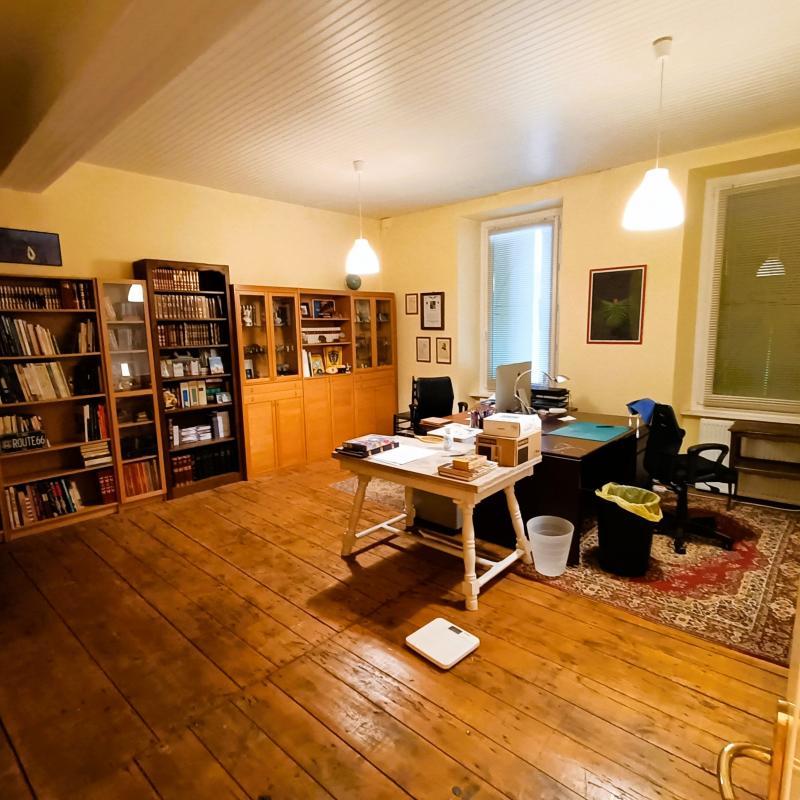 Maison - 311 m² - 7 pièces