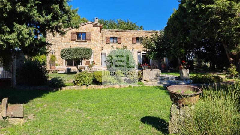 Mas - 210 m² - 7 pièces