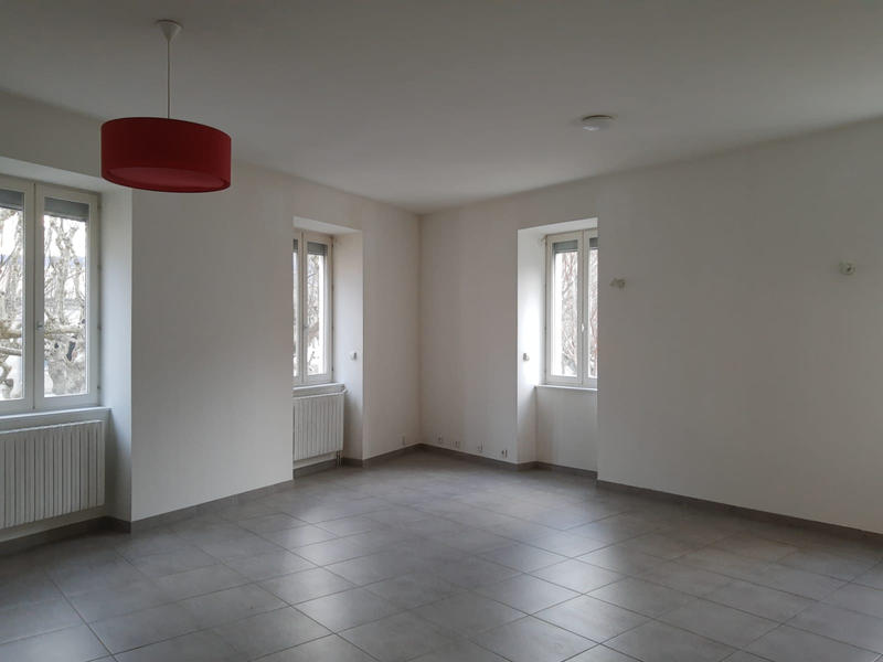 Appartement - 85 m² - 3 pièces