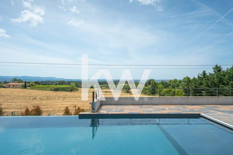 Maison - 350 m² - 8 pièces