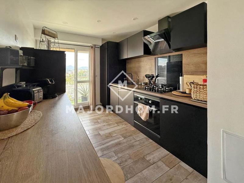 Appartement - 88 m² - 5 pièces