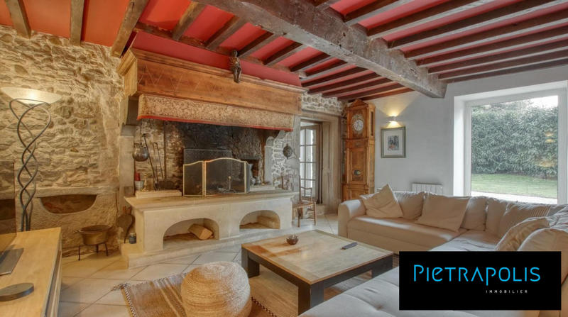 Maison - 261 m² - 8 pièces