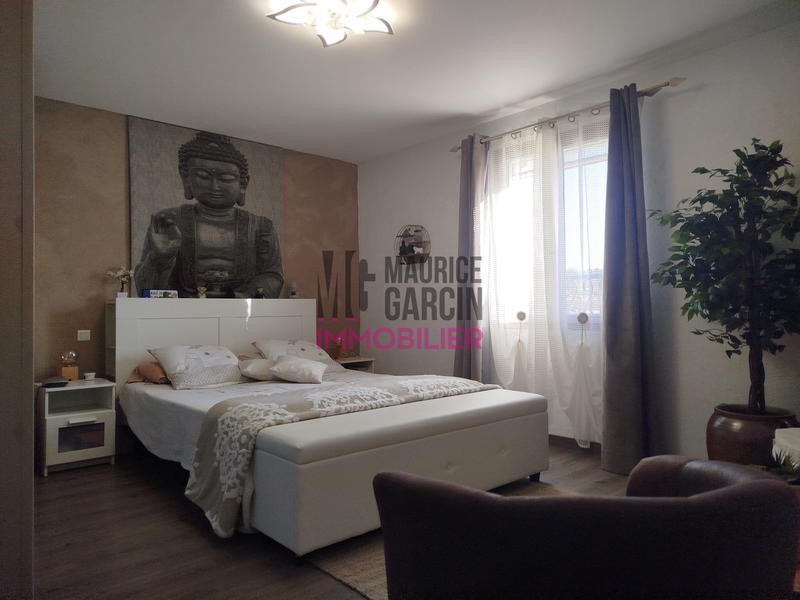 Maison - 181 m² - 4 pièces