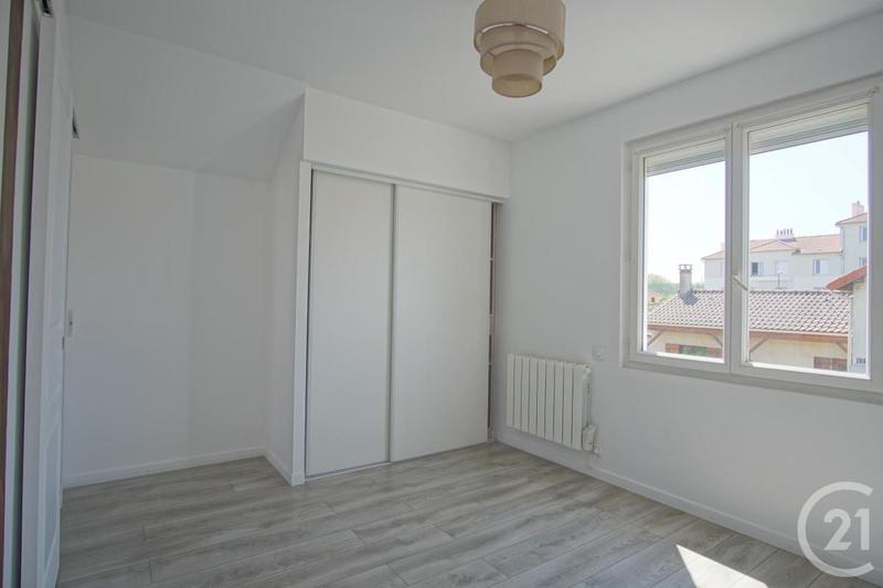 Maison - 71 m² - 4 pièces