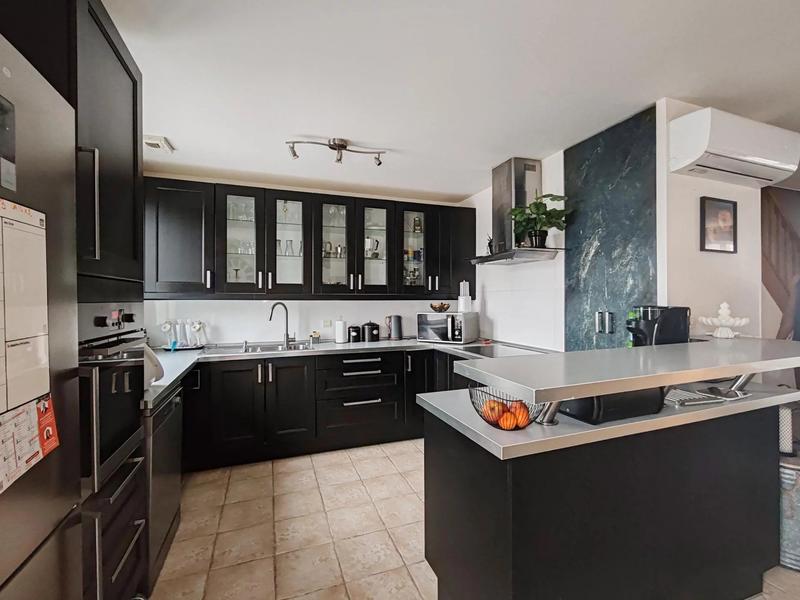 Maison - 135 m² - 6 pièces