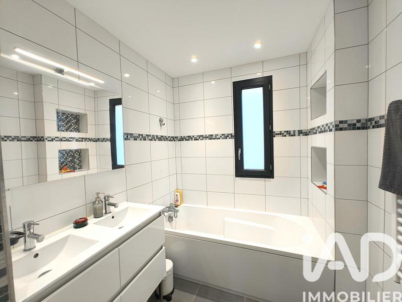 Maison de village - 119 m² - 5 pièces