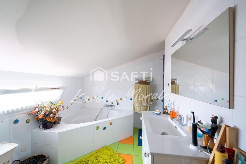 Maison - 170 m² - 6 pièces