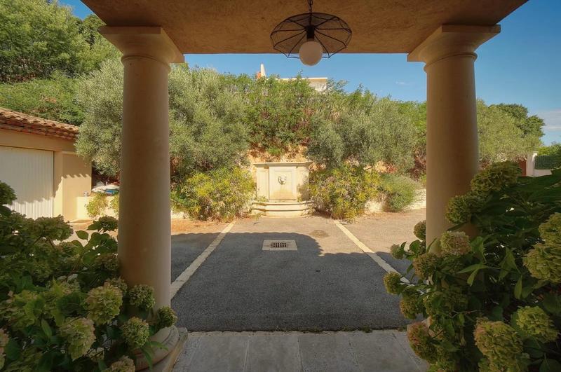 Villa - 210 m² - 5 pièces