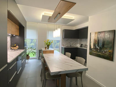 Appartement - 95 m² - 5 pièces