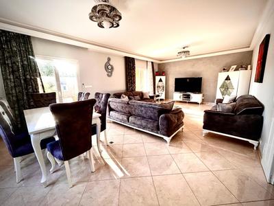 Maison - 176 m² - 5 pièces