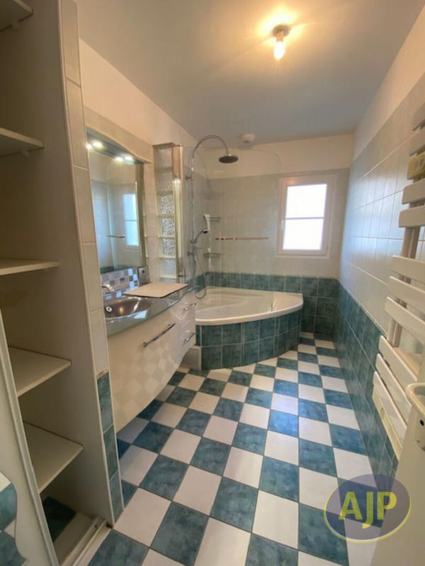 Maison - 109 m² - 5 pièces