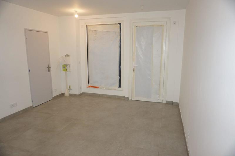 Local commercial - 18 m² - 1 pièce