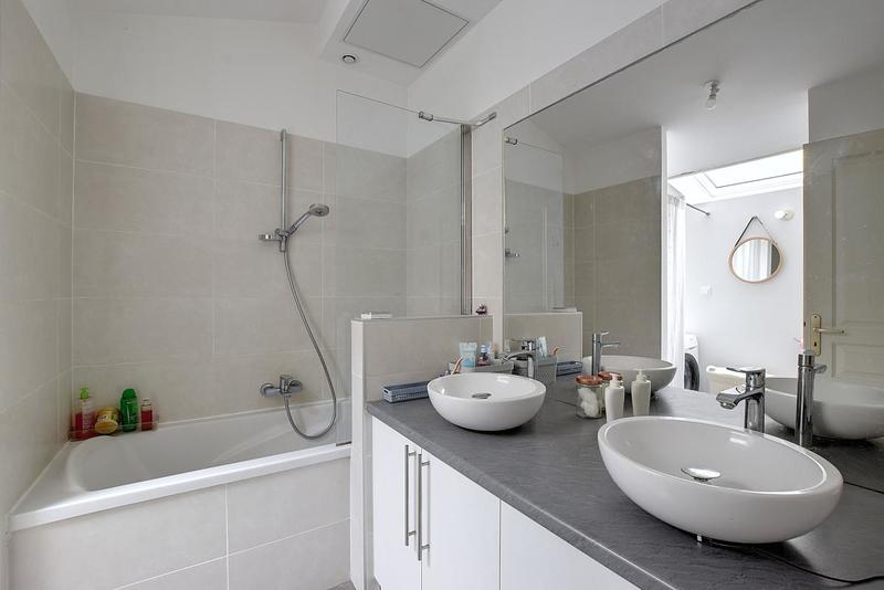 Appartement ancien - 89 m² - 4 pièces